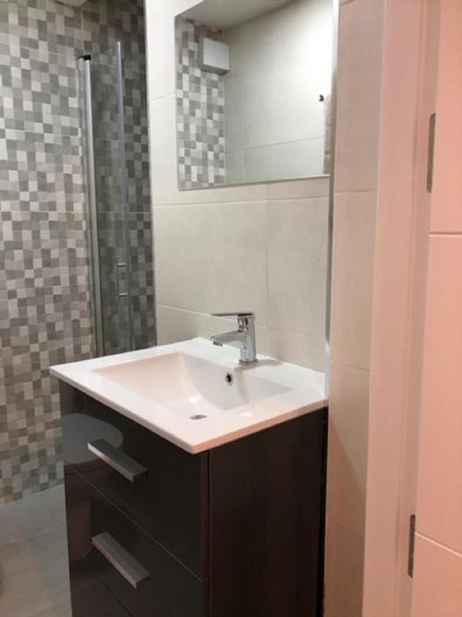 Апартаменты Inter - Apartamento Centrico En Алькала-де-Энарес Экстерьер фото